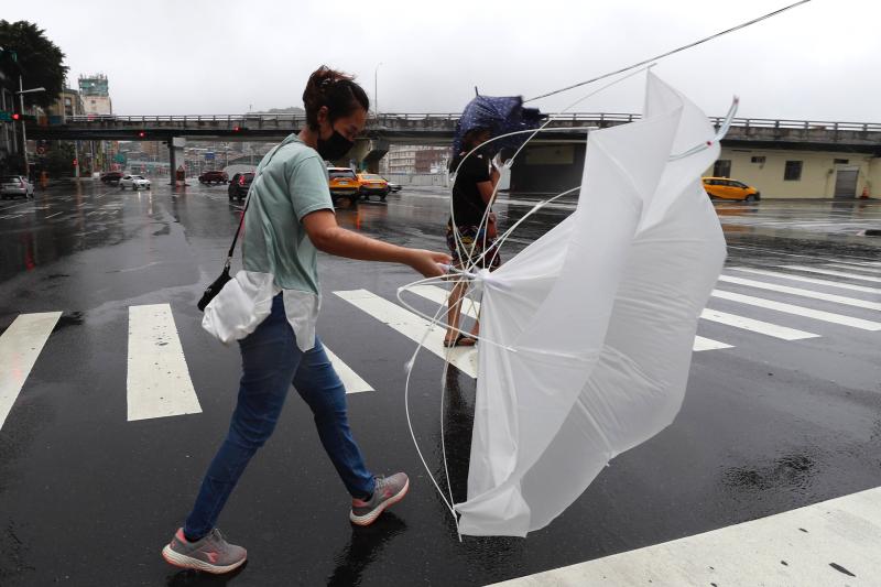 台北台风最新动态，风雨中的城市与人们的应对